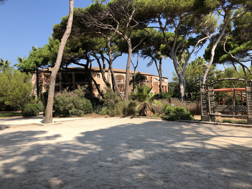 Terrain de Pétanque dans la résidence à Giens